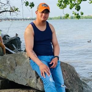 Meet your Posher, Jonathan